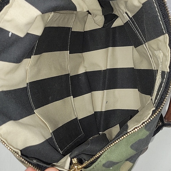 R. Riveter American Otto Camo Tote Bag - Picture 7 of 11